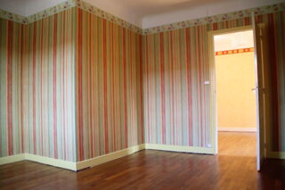  Appartement à louer 5 pièces 135 m²
