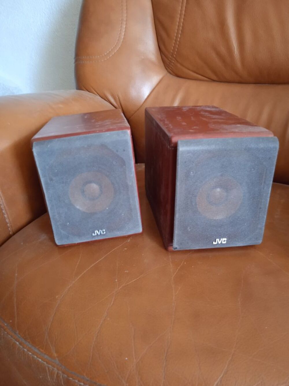 2 enceintes Thomson Audio et hifi