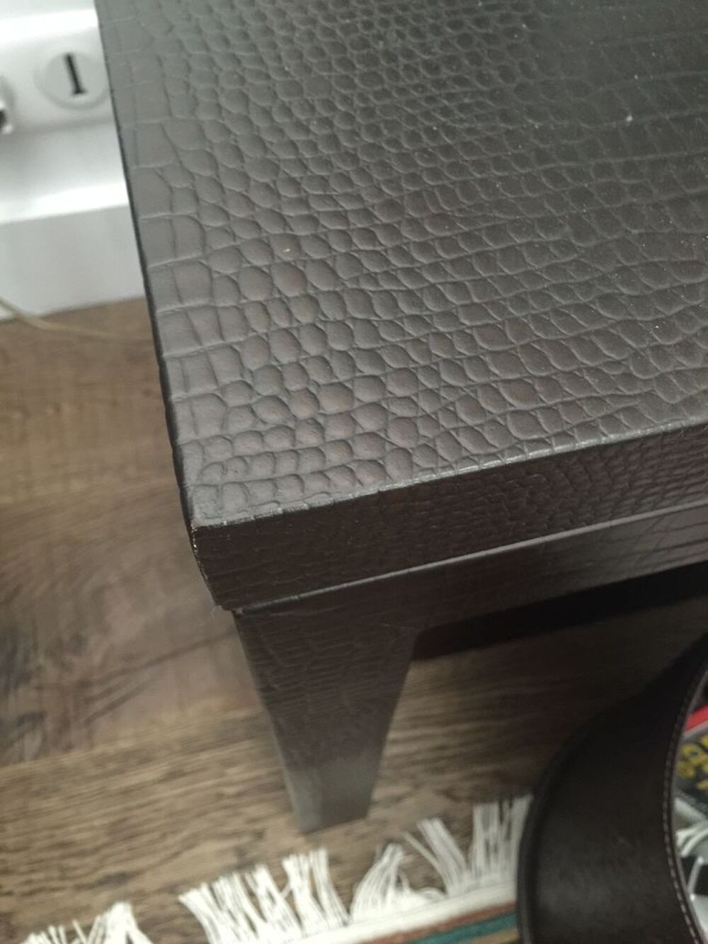 table de lampe / chevet marron cuir vintage peau exotique Meubles