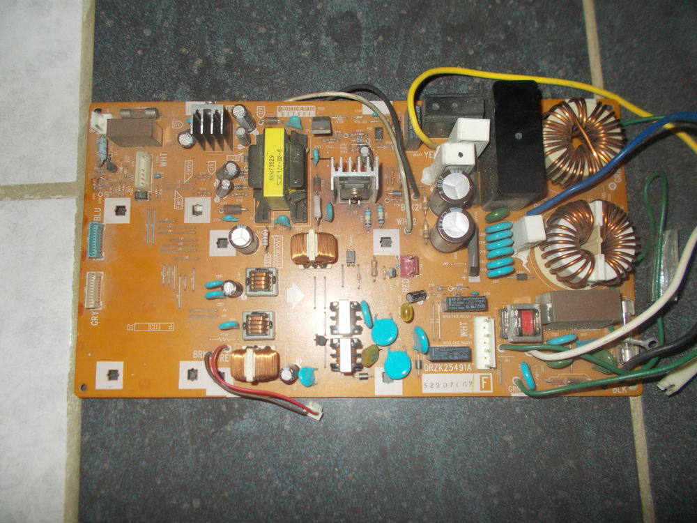 carte &eacute;lectronique nf hitachi faire un prix Bricolage