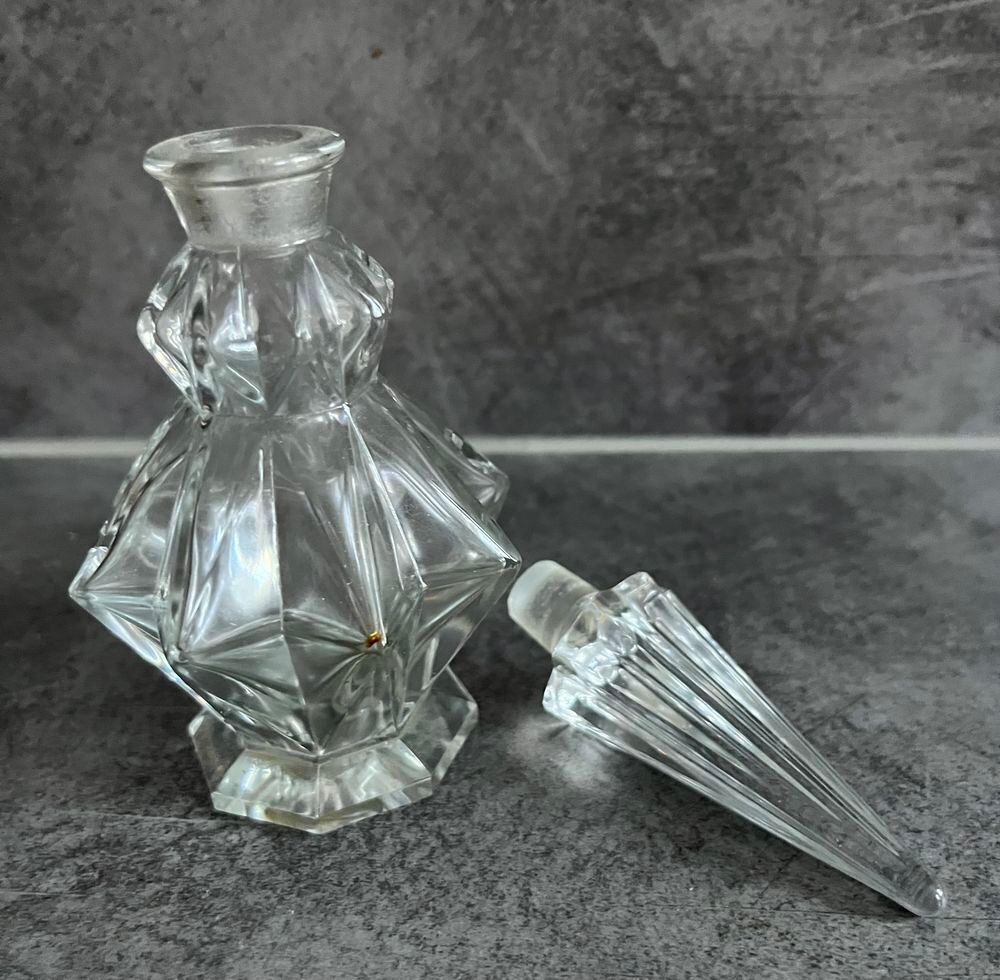 FLACONS PARFUM vides pour collection (VINTAGE) 