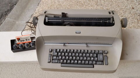 Le Lot  Machine � �crire
IBM
JAPY STYLE 50 Amb�rac (16)