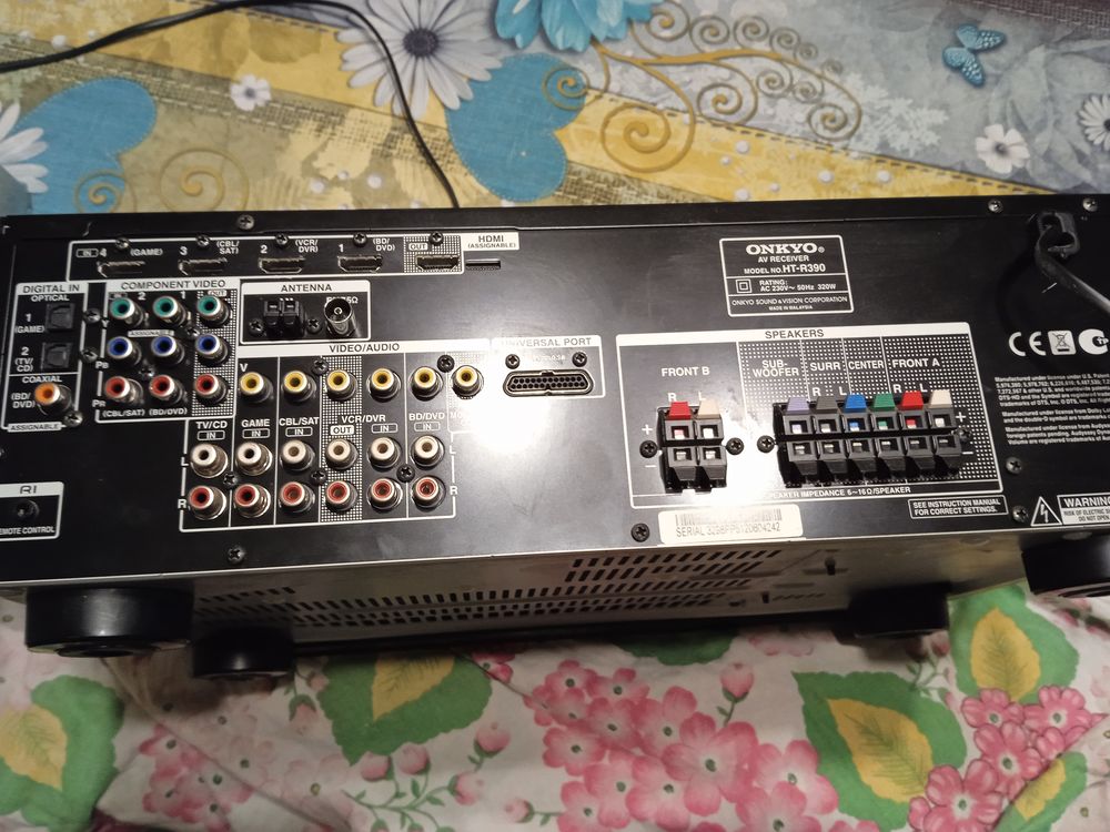 Ampli home cin&eacute;ma Onkyo Audio et hifi