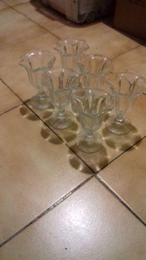 6 coupes � glace
10 Sept�mes-les-Vallons (13)