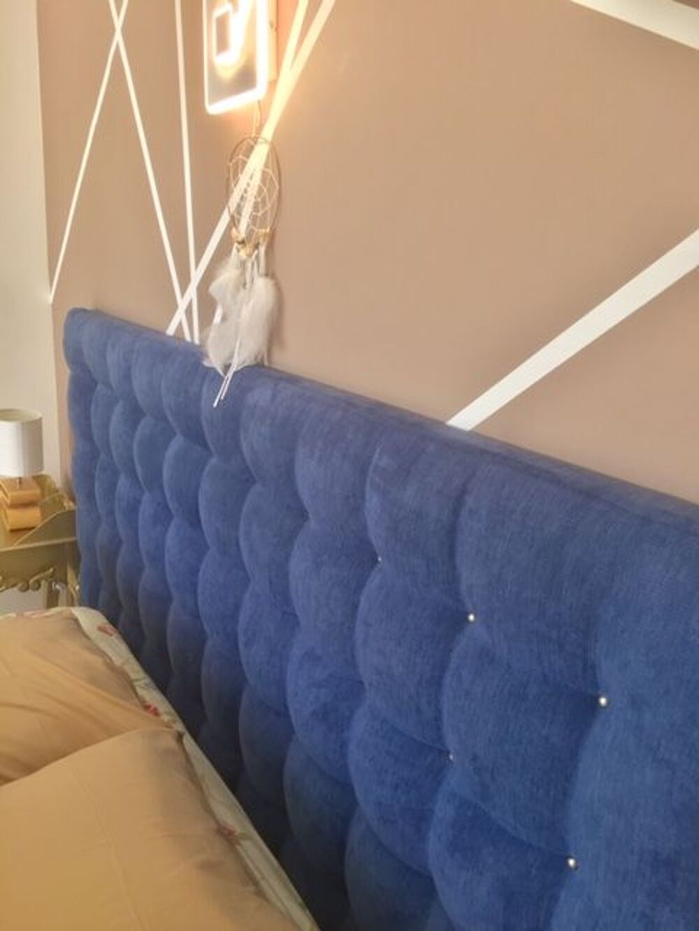
T&ecirc;te de lit, Velours Capitonn&eacute; Bleu PastelTBE H.100 x L.190 Meubles