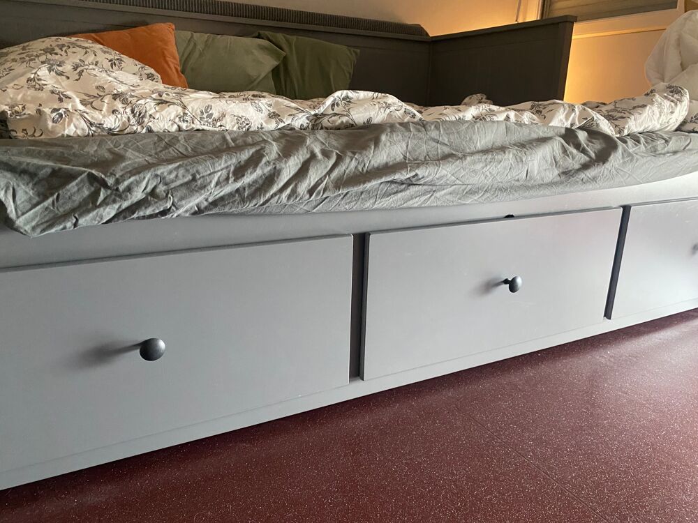 Lit gigogne IKEA gris Meubles