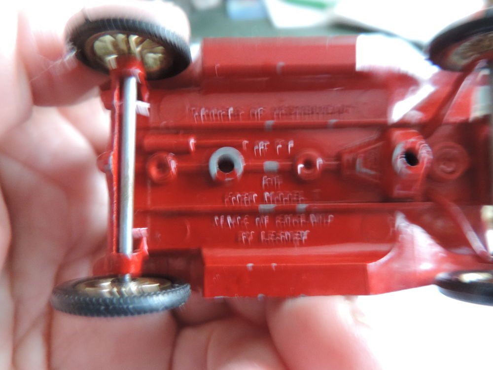 LESNEY - MADE IN ENGLAND - FORD MODEL T - Echelle : 1/43 &egrave;me 