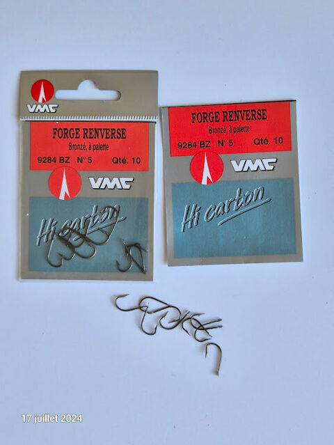 Lot de 20 hame�ons � palette carnassier 9284 taille 5 VMC 2 Saumur (49)