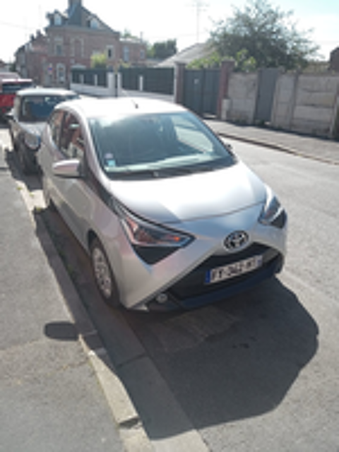 Aygo 1.0 VVT-i x-play x-app 2021 occasion 02100 Saint-Quentin