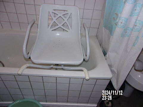 Fauteuil pivotant de baignoire 40 Chaumont (52)