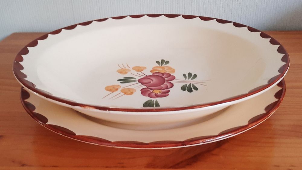 2 plats, FAIENCERIE LONGCHAMP Mod&egrave;le Agen. Cuisine