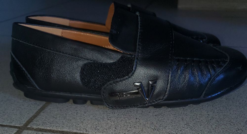 Chaussure mocassin neuves jamais port&eacute;es Chaussures