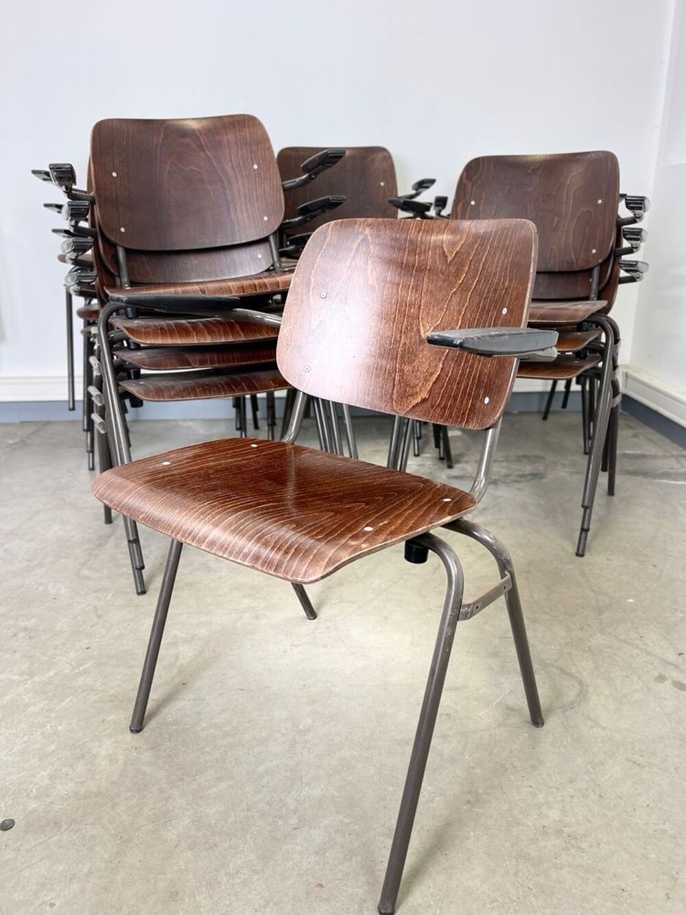 Lot de 24 chaises d'&eacute;cole Marko Kwartet ann&eacute;es 70, Pays-Bas Meubles