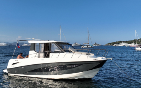 Bateaux à moteur Vedette - Yacht - Offshore 2014 occasion Saint-Tropez 83990