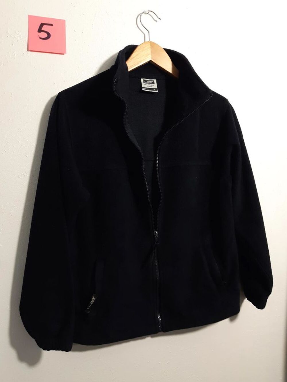 Gilet polaire Gar&ccedil;on Noir - James &amp; Nicholson V�tements enfants