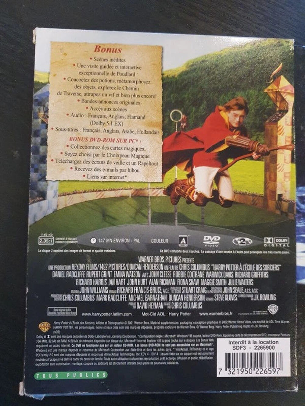 DVD : Harry Potter &agrave; l'&eacute;cole des sorciers DVD et blu-ray