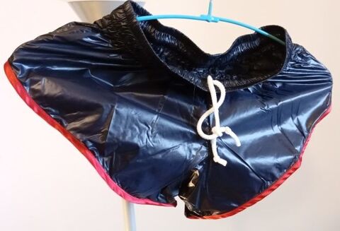 Short nylon polyamide vintage bleu outremer/rouge Size S M L 28 Vénissieux (69)