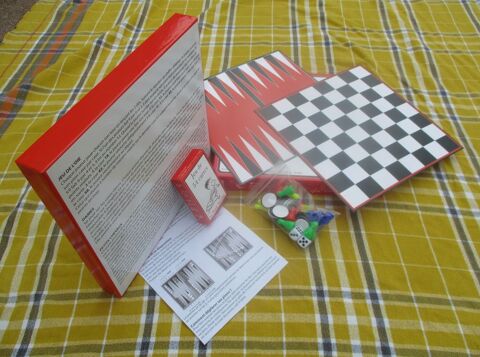 Bo�te de Jeux  Le Petit Nicolas  - Neuve 10 La Fert�-Alais (91)