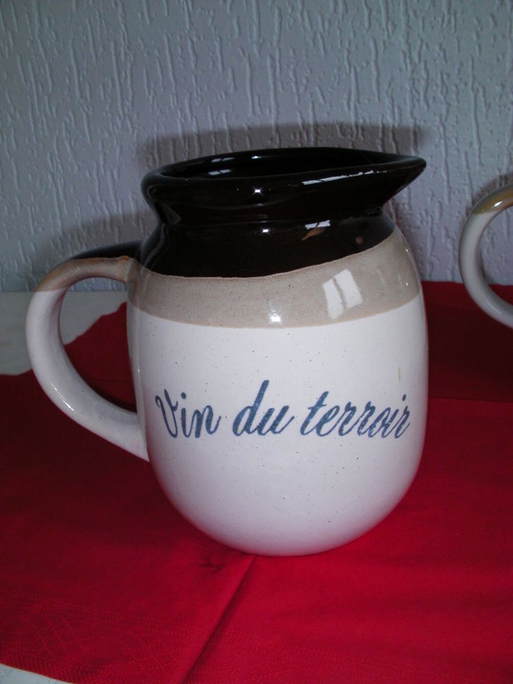 2 PICHETS &agrave; vin "VIN DU TERROIR" Cuisine