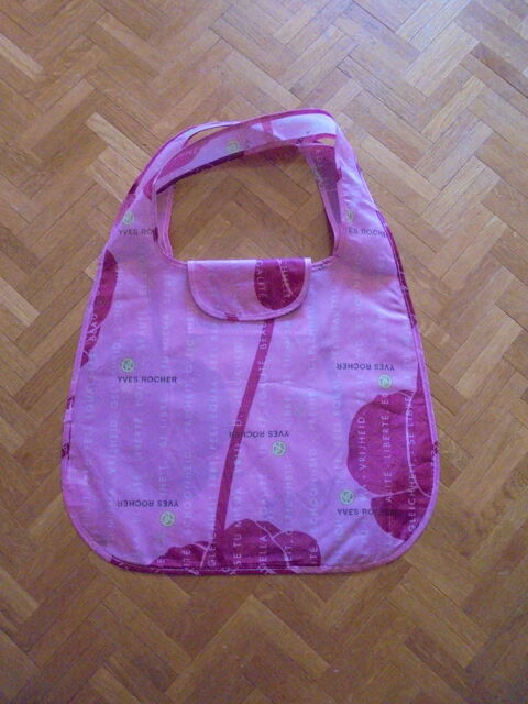 4 sacs repliables (52) 4 Tours (37)