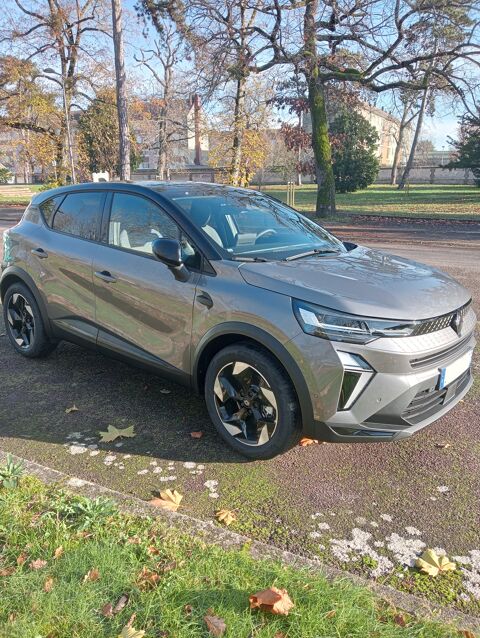 Renault Captur E-Tech full hybrid 145 Techno 2024 occasion Saint-Aubin-lès-Elbeuf 76410