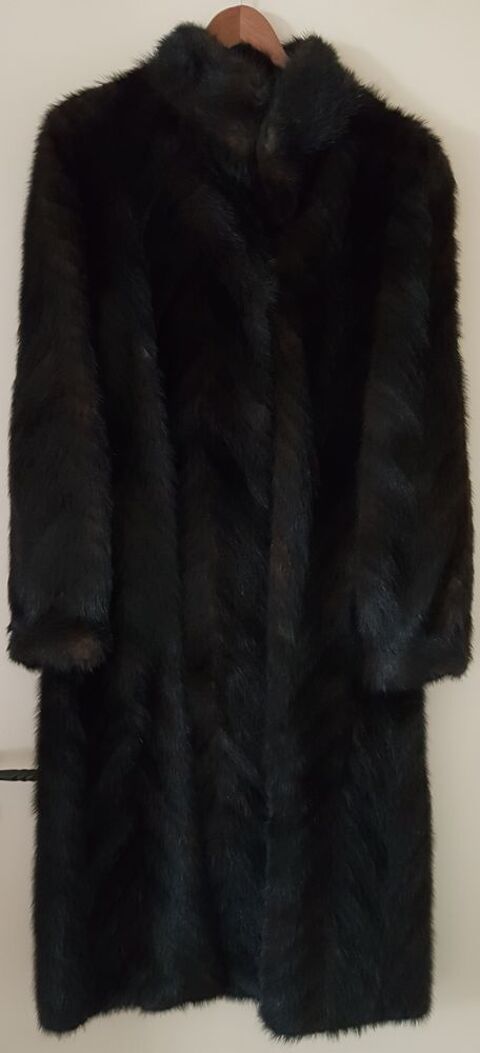 Manteau en vison noir 1500 Marignane (13)