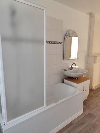  Appartement � louer 4 pi�ces 76 m� �queurdreville-hainneville