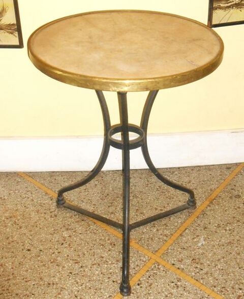 table de bar ancienne date de 1920 390 Monflanquin (47)