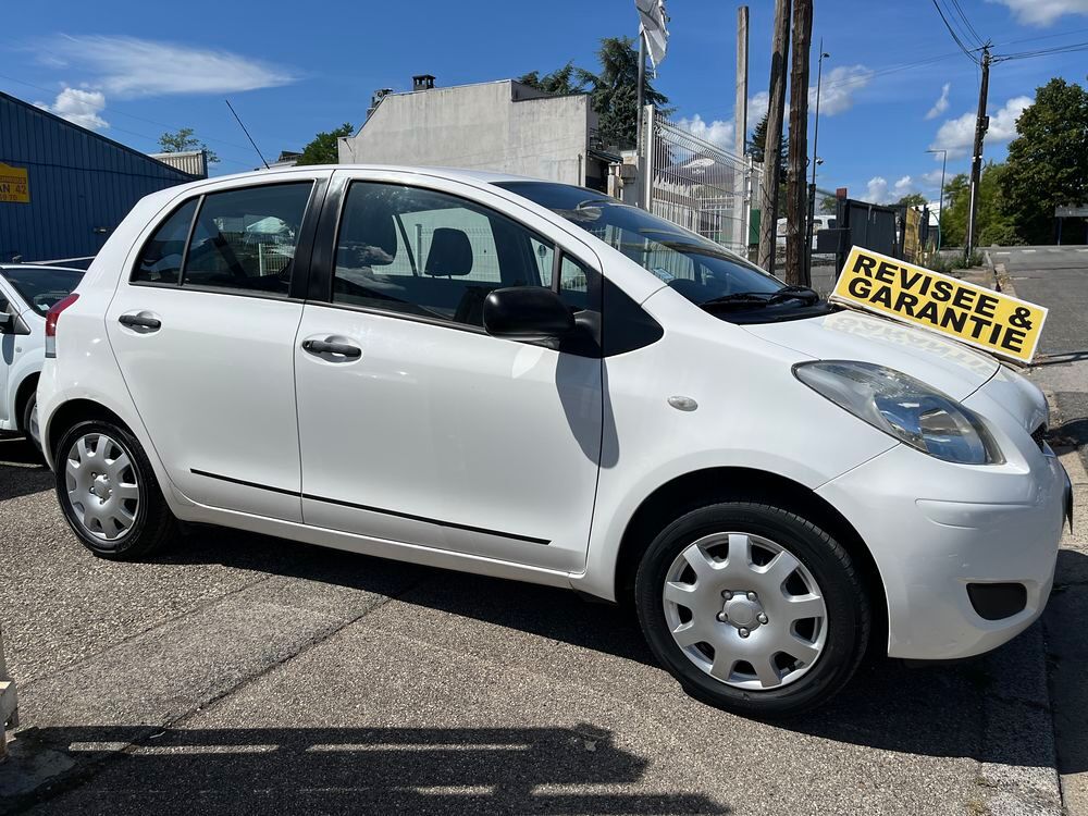 Yaris 100 VVT-i Confort Stop & Start 2009 occasion 42700 Firminy