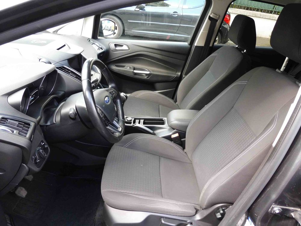 C-max C-MAX 1.5 TDCi 120 S&S Business Nav 2015 occasion 93430 Villetaneuse