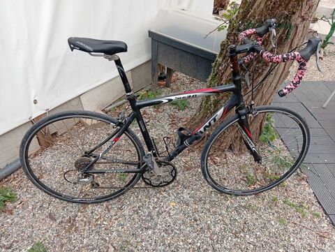 velo de route giant + chaussures 270 Rochemaure (07)