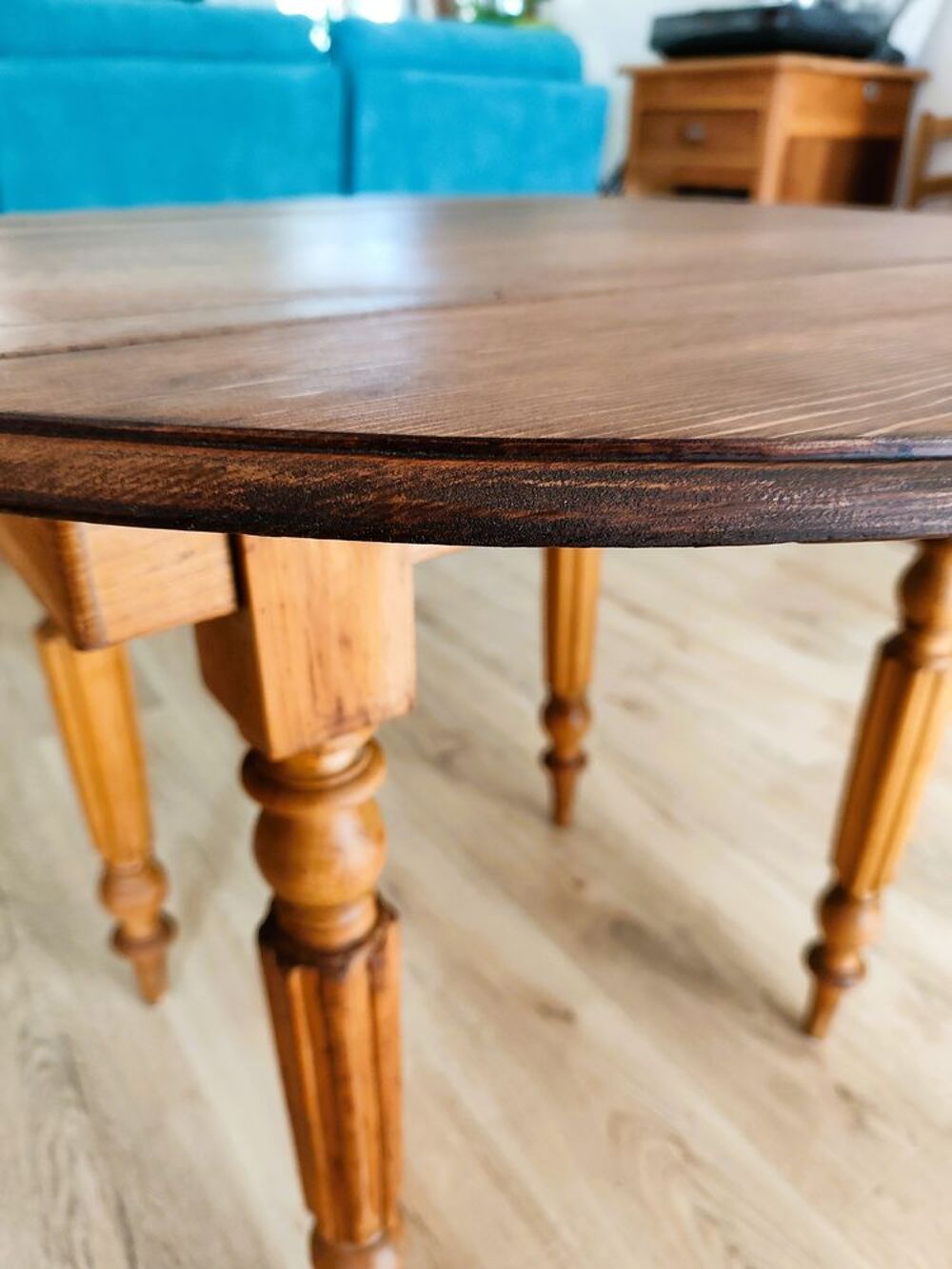 Table ronde ancienne a abattants style Louis XVI Meubles