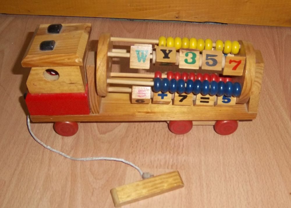 Petit camion en bois boulier alphabet Jeux / jouets