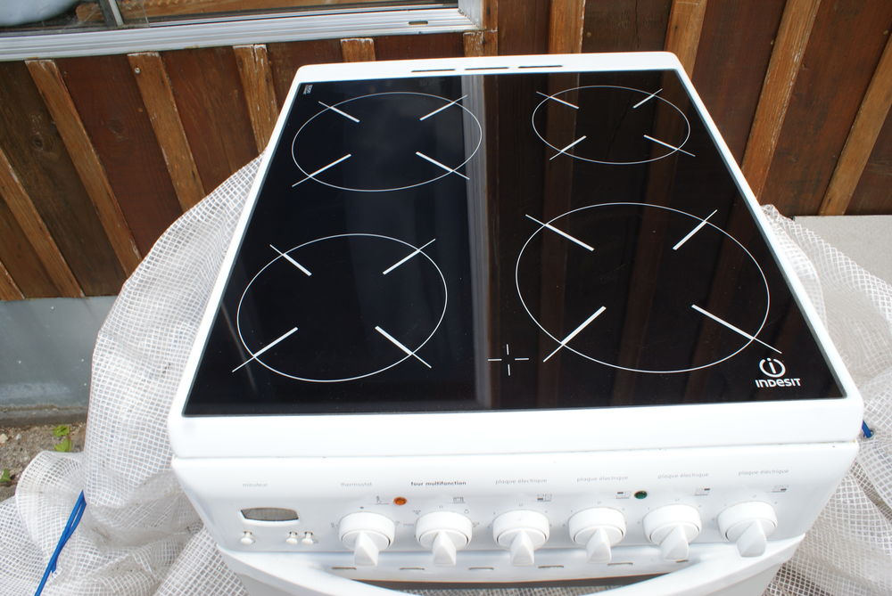 cuisini&egrave;re tout &eacute;lectrique Electroménager