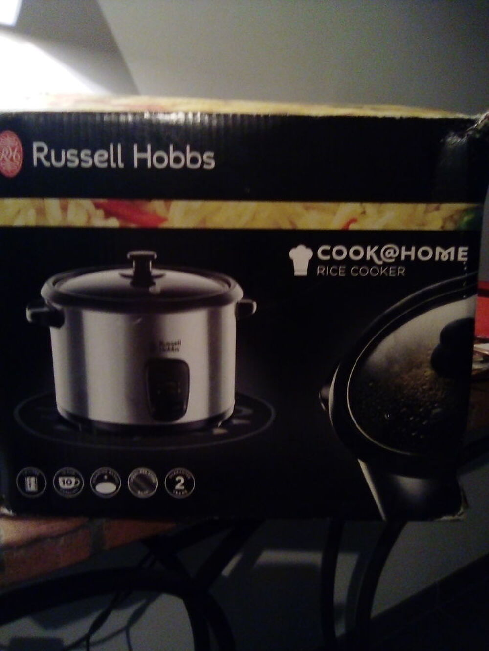 CUISEUR A RIZ "RUSSEL HOBBS" Electroménager