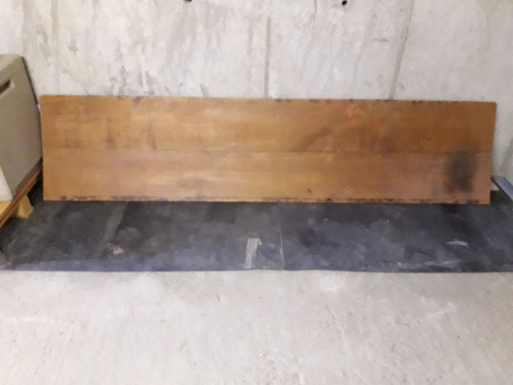 planche &agrave; tapisser plus deux tr&eacute;teaux Bricolage