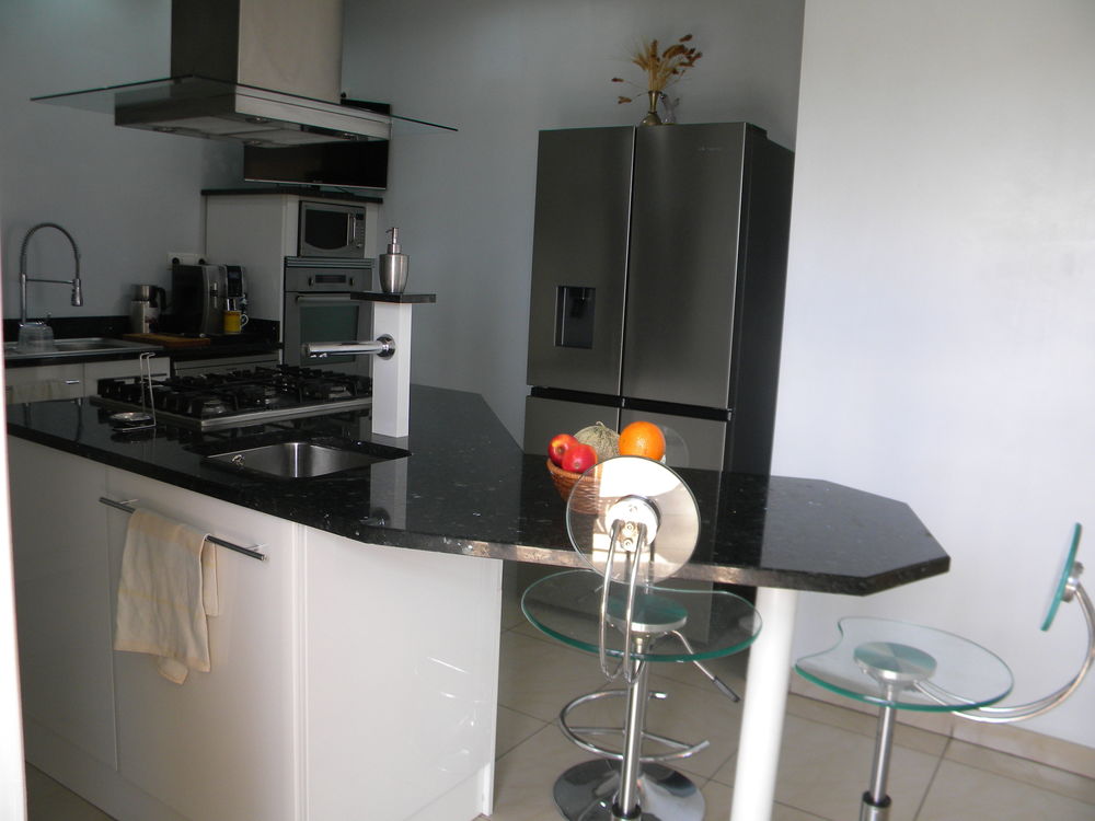 Vente Villa IL EST CONSEILLER DE VISITER CETTE MAGNIFIQUE VILLA 156 m² E Puissalicon