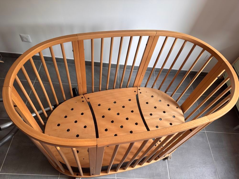 Lit b&eacute;b&eacute; &eacute;volutif Stokke Mobilier enfants