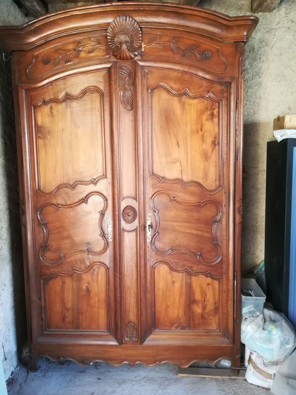 ARMOIRE ANCIENNE NOYER 18&deg; Meubles