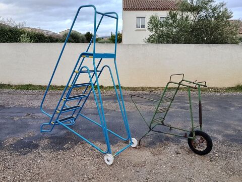 Brouette �chelle escabeau sur roues  recolte 470 Saint-Jean-de-Fos (34)