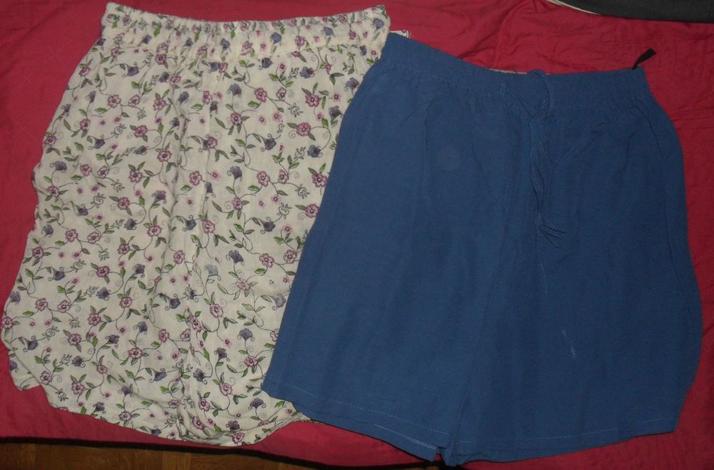Lot de 4 shorts femme taille 3 Vtements