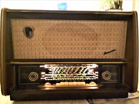 Radio vintage Schneider 1958 45 Colmar (68)