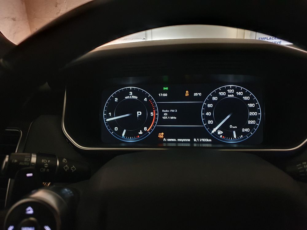 Range Sport Range Rover Sport Mark I SDV6 3.0L Autobiography A 2014 occasion 92400 Courbevoie