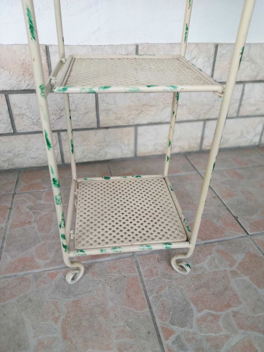 Etagere en fer forg&eacute; Meubles