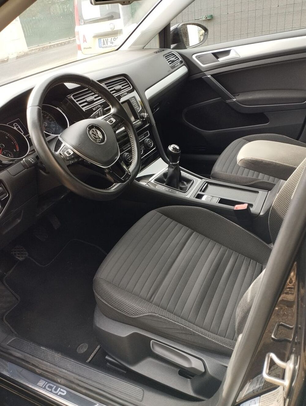 Golf SW 1.2 TSI 105 BlueMotion Technology S&eacute;rie Sp&eacute;ciale Lounge 2015 occasion 44600 Saint-Nazaire