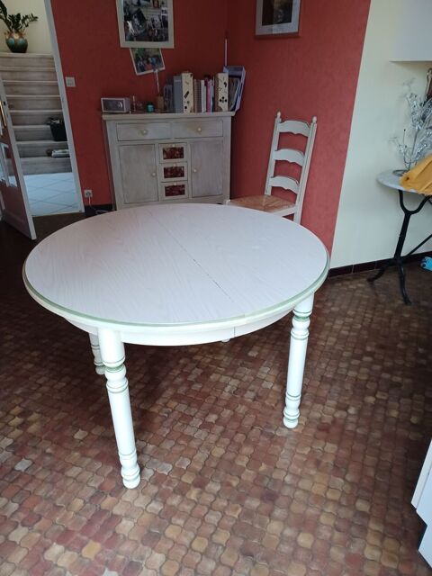 table et chaises 0 Saumur (49)