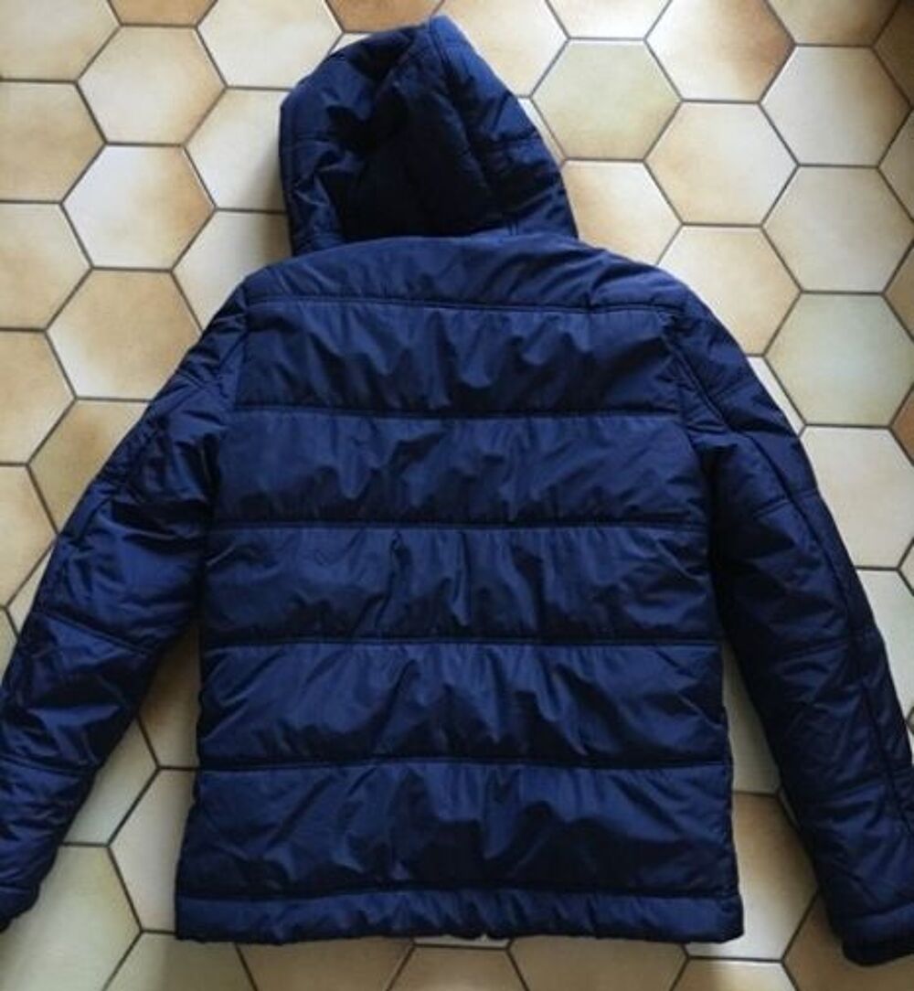 parka &agrave; capuche Vêtements