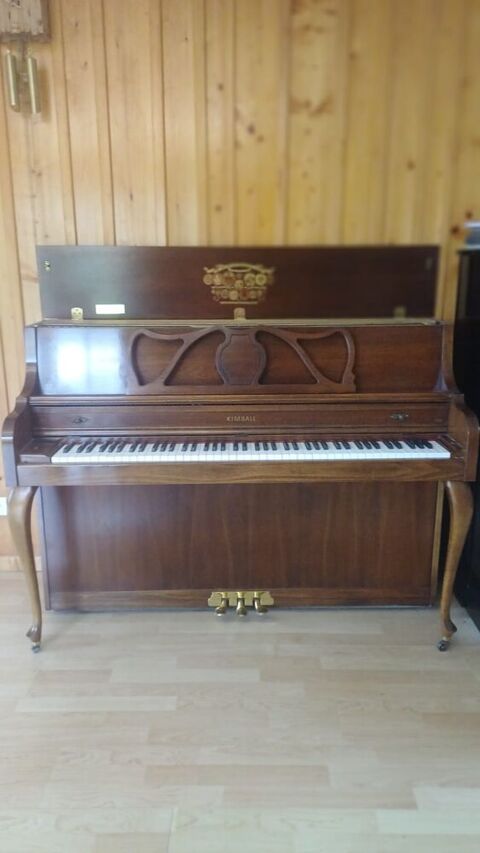 Piano droit KIMBALL Gevingey (39)