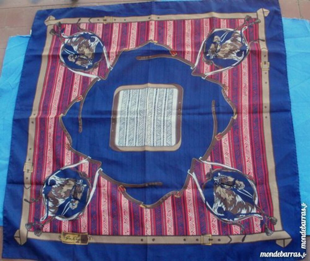 Foulard Gim RENOIR Carr&eacute; de 77 cm Motif chevaux Bijoux et montres