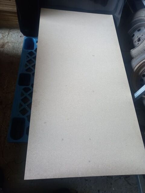 10 planches agglom�r�e de 10 mm 50 Savenay (44)